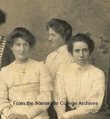 Augusta Cullis with fellow students 1906